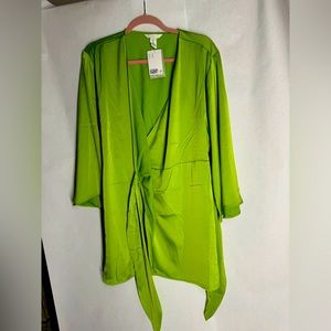 H&M NWT Lime Silk like wrap mini dress - size Medium